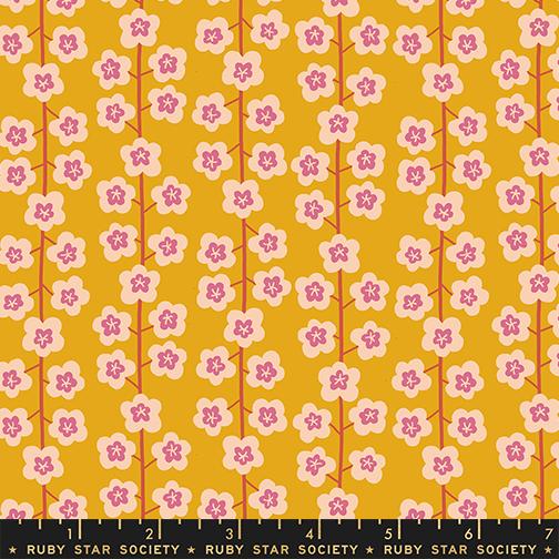 Corsage - Baby's Breath - Goldenrod [Pre-Order]