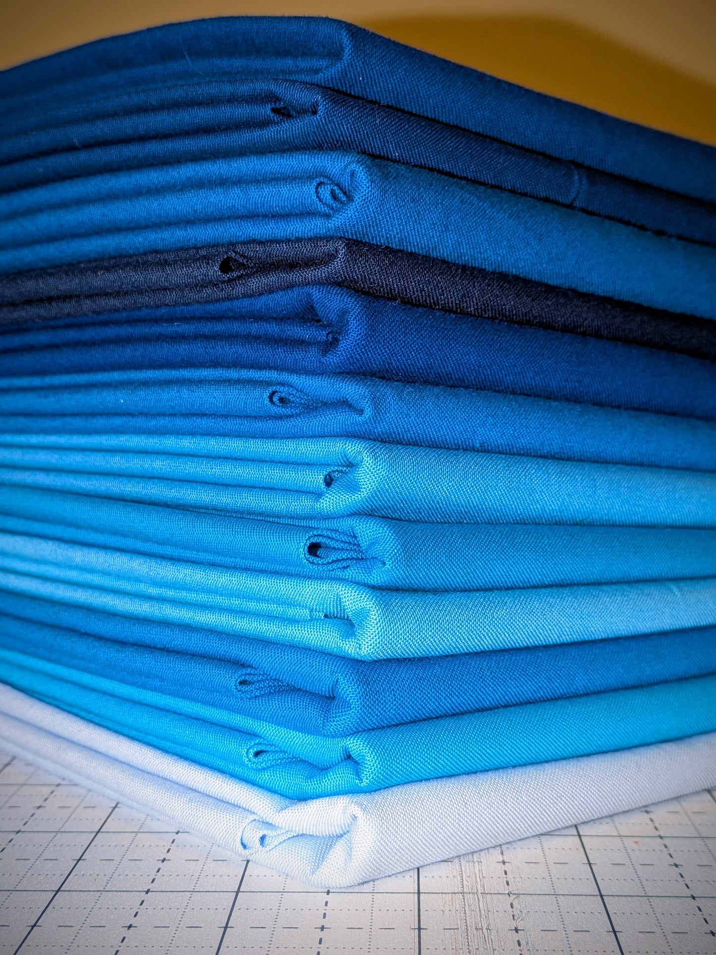 Gradient Stars - Kona Solids [Quilt Kit]