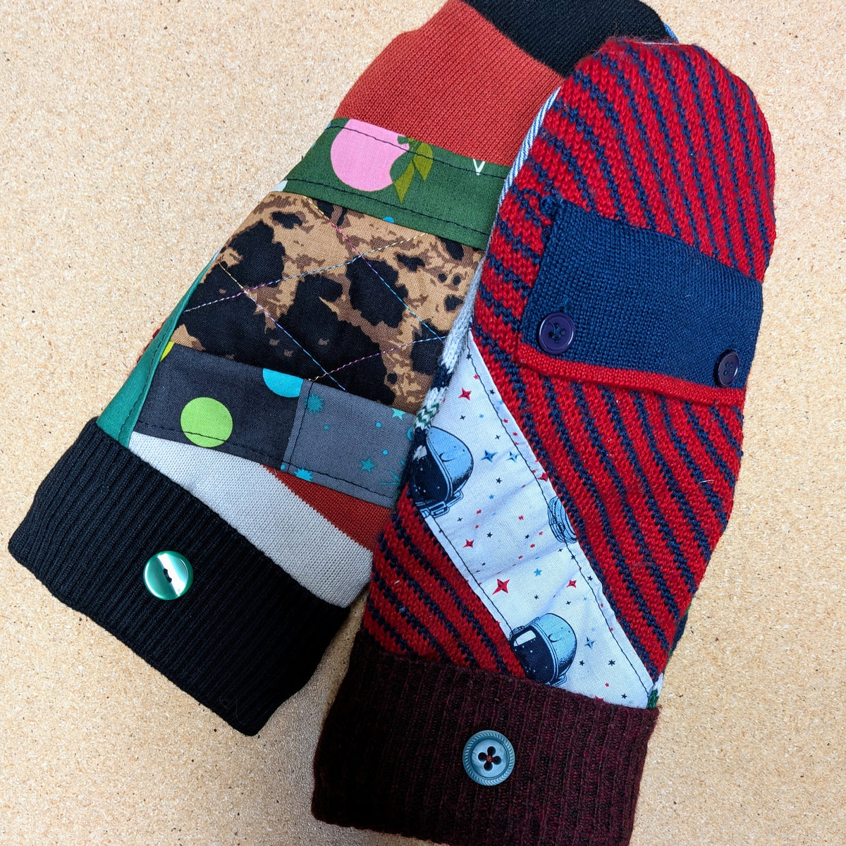 Upcycled Winter Mitts - [Mittens Large]