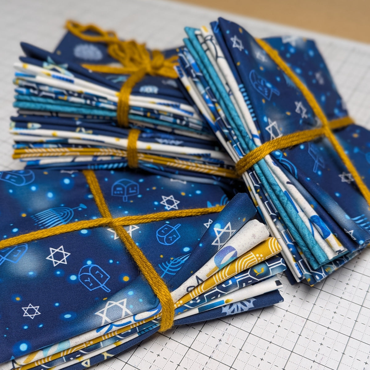 Hanukkah Colours - [6 piece Fat Quarter Bundle]